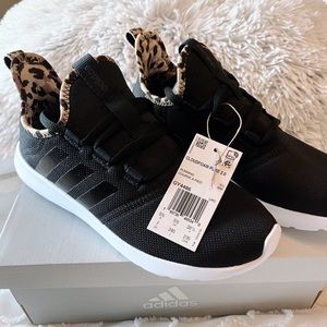 Woman’s adidas cloud foam pure 2.0